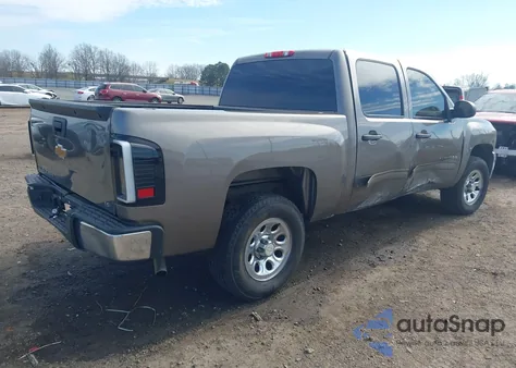 2013 Chevrolet Silverado 1500 Ls z USA, uszkodzony, nr VIN 3GCPCREA7DG130564